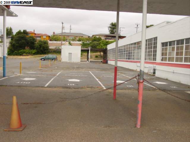 21986 MISSION BLVD, HAYWARD, California 94541-2643, ,Comm Lots And Land,For Sale,MISSION BLVD,40933938