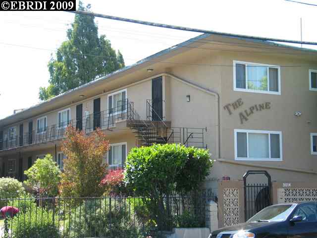 3014 FRUITVALE AVE, OAKLAND, California 94602-2111, ,Comm Ri Multi-units 5+,For Sale,FRUITVALE AVE,40420513