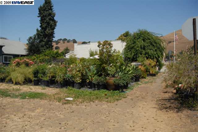 161 I ST, FREMONT, California 94536-2906, ,Comm Ri Multi-units 5+,For Sale,I ST,40425794