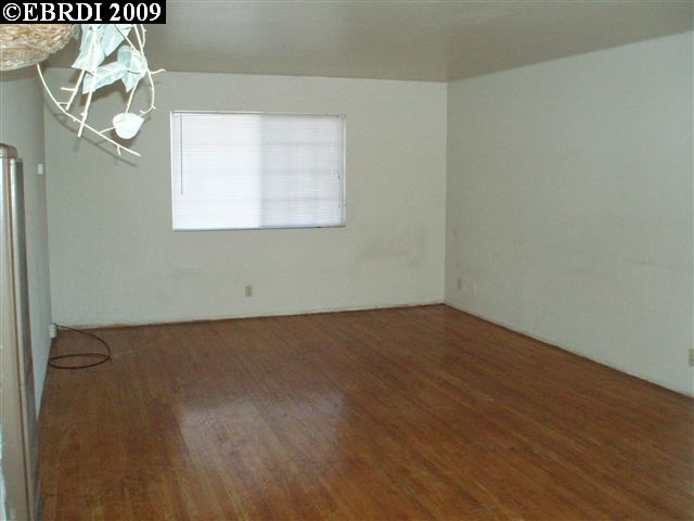 5471 FOOTHILL BLVD, OAKLAND, California 94601-5547, ,Comm Ri Multi-units 5+,For Sale,FOOTHILL BLVD,40434949