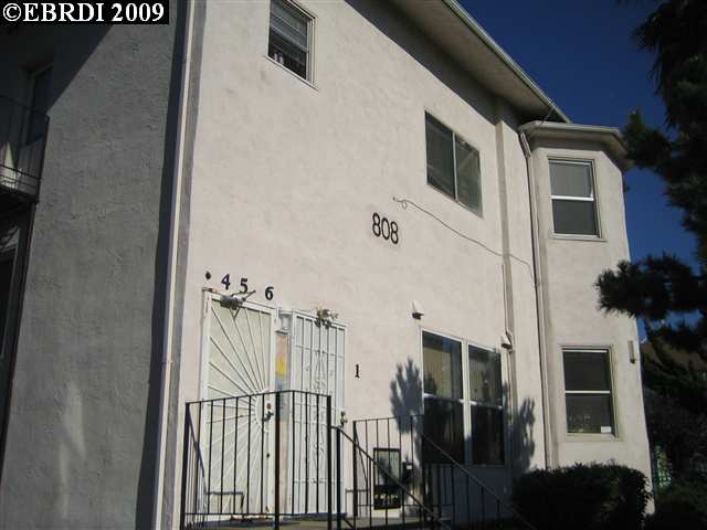 1209 West St, OAKLAND, California 94612, ,Comm Ri Multi-units 5+,For Sale,West St,40437097
