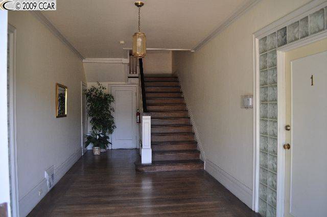 312 LEE ST, OAKLAND, California 94610-4356, ,Comm Ri Multi-units 5+,For Sale,LEE ST,40440327