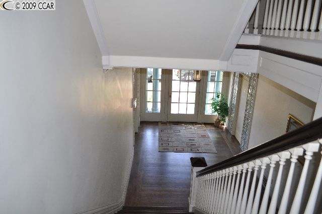 312 LEE ST, OAKLAND, California 94610-4356, ,Comm Ri Multi-units 5+,For Sale,LEE ST,40440327