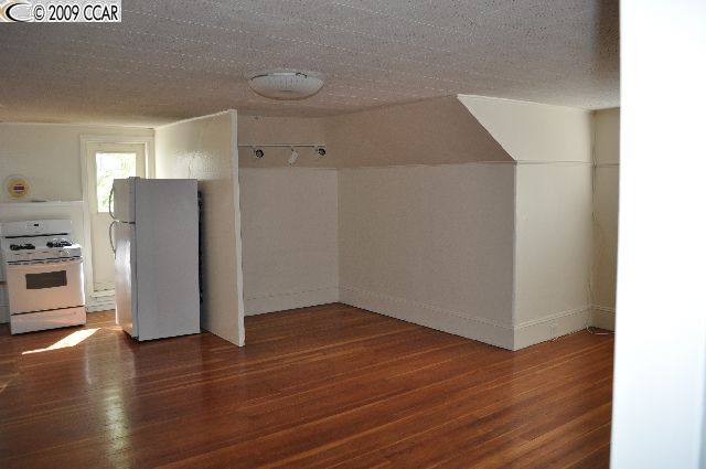 312 LEE ST, OAKLAND, California 94610-4356, ,Comm Ri Multi-units 5+,For Sale,LEE ST,40440327