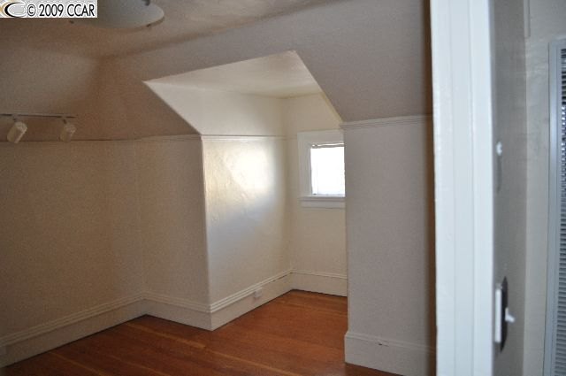 312 LEE ST, OAKLAND, California 94610-4356, ,Comm Ri Multi-units 5+,For Sale,LEE ST,40440327