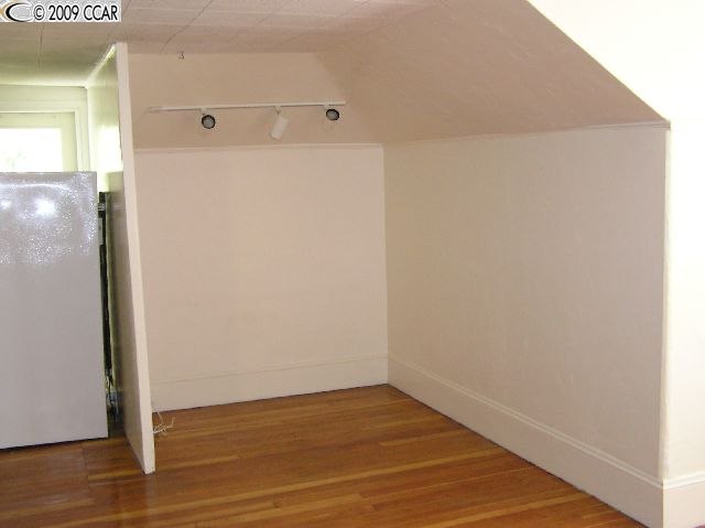 312 LEE ST, OAKLAND, California 94610-4356, ,Comm Ri Multi-units 5+,For Sale,LEE ST,40440327