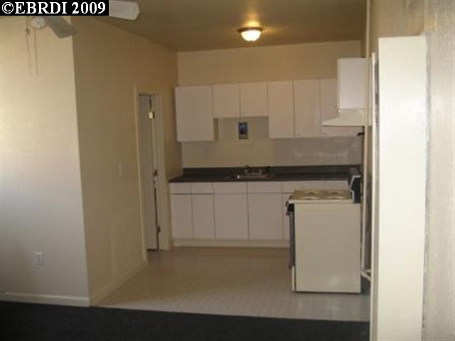 2802 68th Ave, OAKLAND, California 94605, ,Comm Ri Multi-units 5+,For Sale,68th Ave,40443207