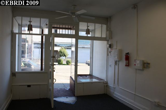1431 23RD AVE, OAKLAND, California 94606-5016, ,Comm Industrial For Lease,For Rent,23RD AVE,40936920