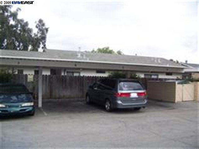 330 L ST, LIVERMORE, California 94551-8004, ,Comm Ri Multi-units 5+,For Sale,L ST,40444188