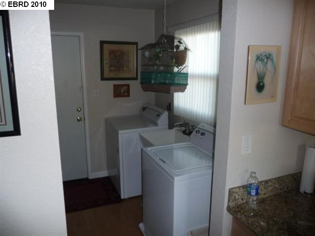 2524 Grove Way, CASTRO VALLEY, California 94546, ,Comm Ri Multi-units 5+,For Sale,Grove Way,40446518