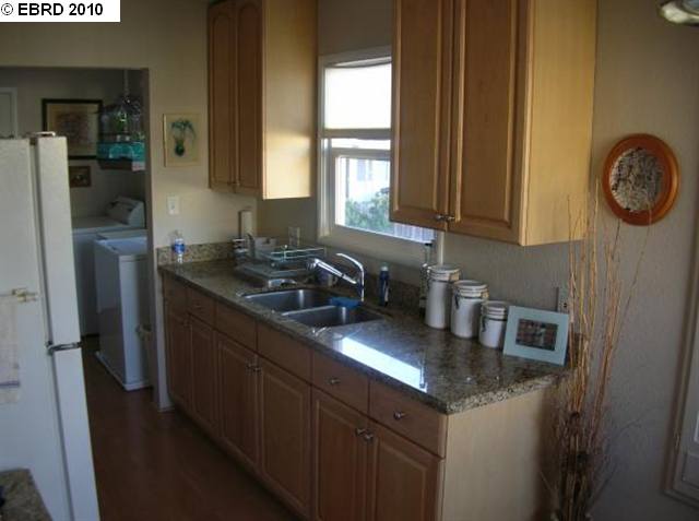 2524 Grove Way, CASTRO VALLEY, California 94546, ,Comm Ri Multi-units 5+,For Sale,Grove Way,40446518