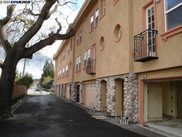 4107 TODDIKA LN, CASTRO VALLEY, California 94546, ,Comm Ri Multi-units 5+,For Sale,TODDIKA LN,40451281