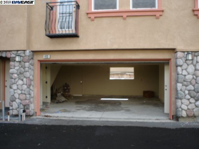 4107 TODDIKA LN, CASTRO VALLEY, California 94546, ,Comm Ri Multi-units 5+,For Sale,TODDIKA LN,40451281