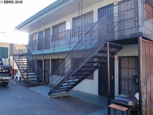 10010 Macarthur Blvd, OAKLAND, California 94605, ,Comm Ri Multi-units 5+,For Sale,Macarthur Blvd,40454128