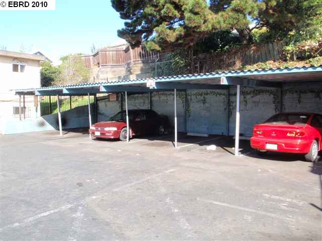 10010 Macarthur Blvd, OAKLAND, California 94605, ,Comm Ri Multi-units 5+,For Sale,Macarthur Blvd,40454128