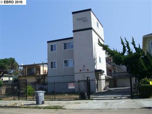 2313 9TH ST, BERKELEY, California 94710-2323, ,Comm Ri Multi-units 5+,For Sale,9TH ST,40455098