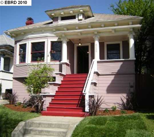 6330 TELEGRAPH AVE, OAKLAND, California 94609-1329, ,Comm Ri Multi-units 5+,For Sale,TELEGRAPH AVE,40458097
