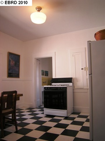 6330 TELEGRAPH AVE, OAKLAND, California 94609-1329, ,Comm Ri Multi-units 5+,For Sale,TELEGRAPH AVE,40458097