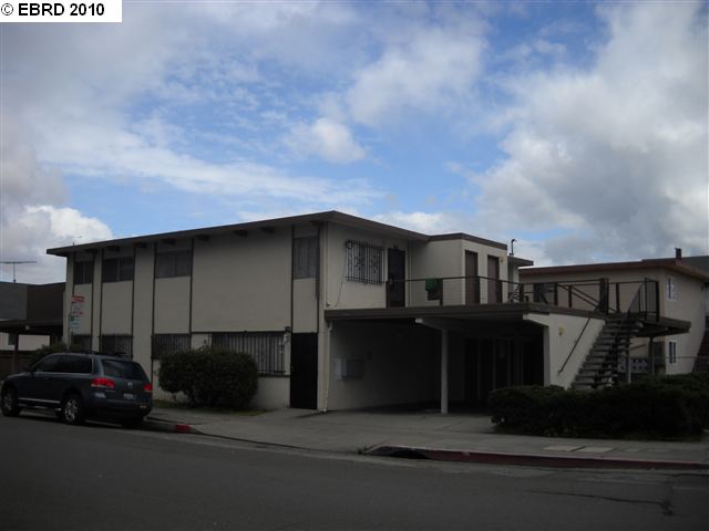 2103 Bissell, RICHMOND, California 94804, ,Comm Ri Multi-units 5+,For Sale,Bissell,40458574