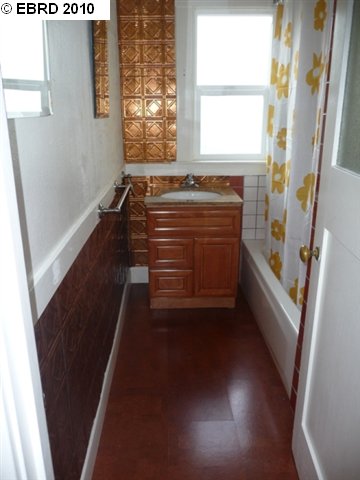 746 Rand Ave, OAKLAND, California 94610, ,Comm Ri Multi-units 5+,For Sale,Rand Ave,40459991