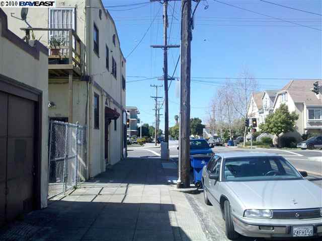 1904 WASHINGTON AVE, SAN LEANDRO, California 94577, ,Comm Ri Multi-units 5+,For Sale,WASHINGTON AVE,40461127