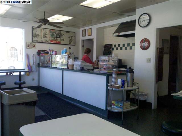 1904 WASHINGTON AVE, SAN LEANDRO, California 94577, ,Comm Ri Multi-units 5+,For Sale,WASHINGTON AVE,40461127