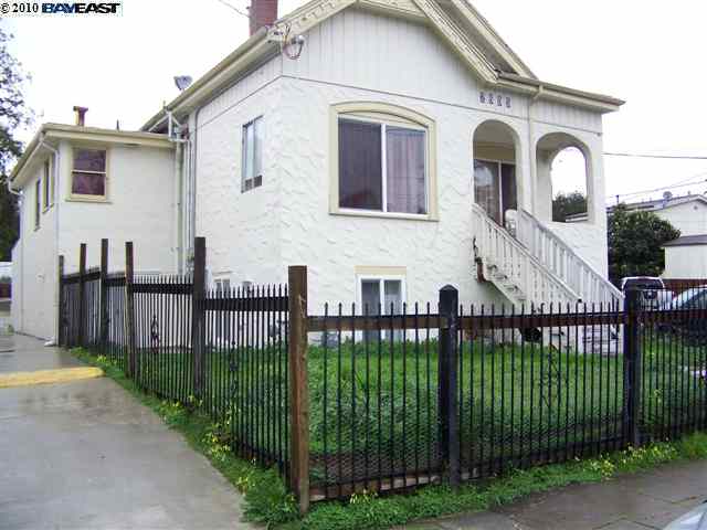 2605 & 2545 26TH AVE, OAKLAND, California 94601-1906, ,Comm Ri Multi-units 5+,For Sale,& 2545 26TH AVE,40462315