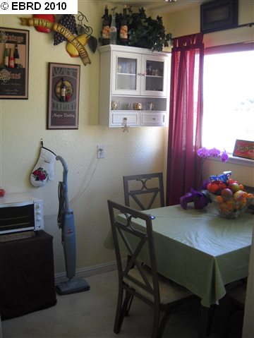 1613 6th Street, BERKELEY, California 94710, ,Comm Ri Multi-units 5+,For Sale,6th Street,40462763