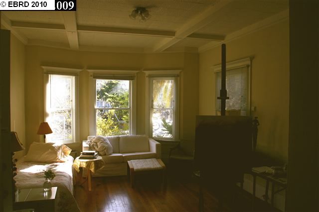 2339 WARD ST, BERKELEY, California 94705-1110, ,Comm Ri Multi-units 5+,For Sale,WARD ST,40467381