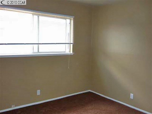 1600 FRISBIE CT, CONCORD, California 94520-4282, ,Comm Ri Multi-units 5+,For Sale,FRISBIE CT,40467876