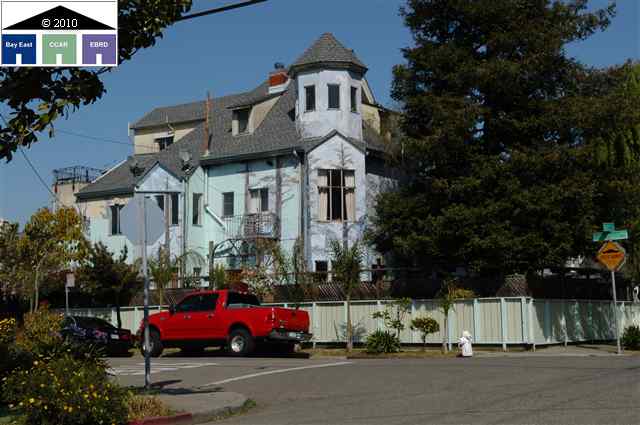 1072 60TH ST, OAKLAND, California 94608-2352, ,Comm Ri Multi-units 5+,For Sale,60TH ST,40468270
