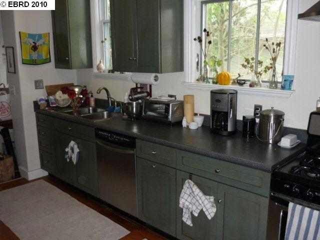 1628 FAIRVIEW ST, BERKELEY, California 94703-2320, ,Comm Ri Multi-units 5+,For Sale,FAIRVIEW ST,40470384