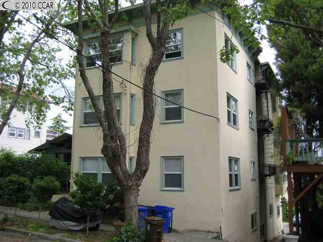 30 NICHOLL AVE, RICHMOND, California 94801-3919, ,Comm Ri Multi-units 5+,For Sale,NICHOLL AVE,40474277