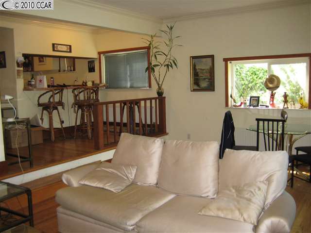 30 NICHOLL AVE, RICHMOND, California 94801-3919, ,Comm Ri Multi-units 5+,For Sale,NICHOLL AVE,40474277
