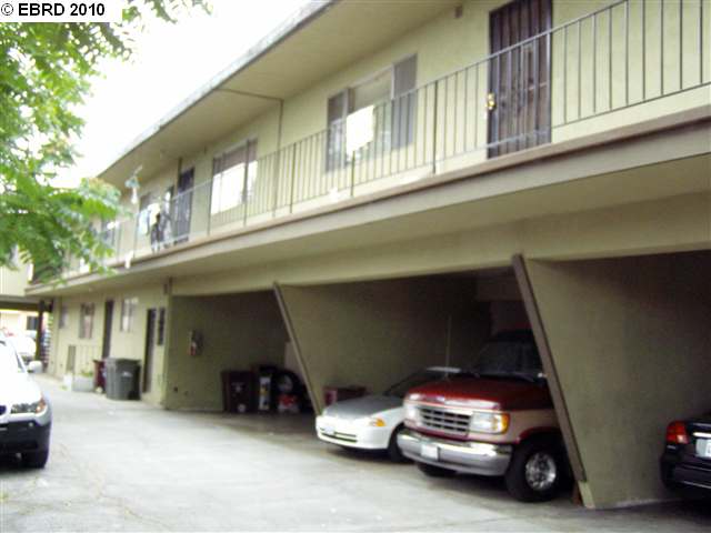 2926 BROOKDALE AVE, OAKLAND, California 94602-2767, ,Comm Ri Multi-units 5+,For Sale,BROOKDALE AVE,40478513