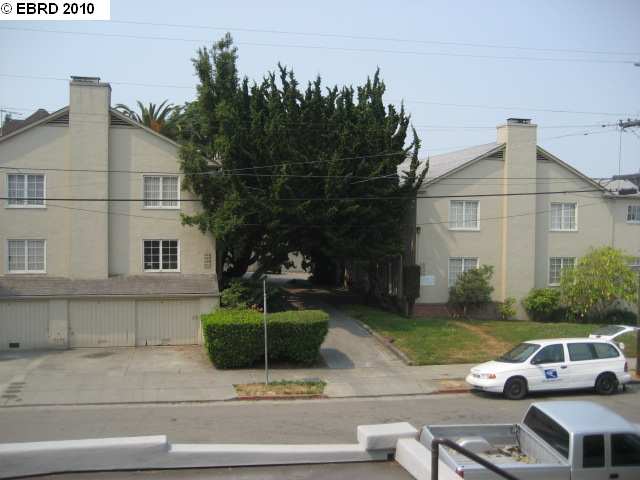 1335 28TH ST, OAKLAND, California 94606-3207, ,Comm Ri Multi-units 5+,For Sale,28TH ST,40480497