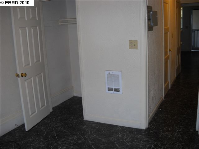 3321 chestnut, OAKLAND, California 94608, ,Comm Ri Multi-units 5+,For Sale,chestnut,40480787