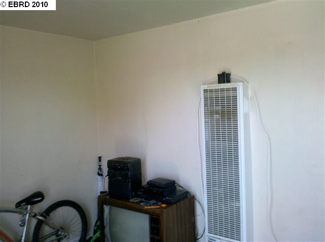 9960 MACARTHUR BLVD, OAKLAND, California 94605-4856, ,Comm Ri Multi-units 5+,For Sale,MACARTHUR BLVD,40483194