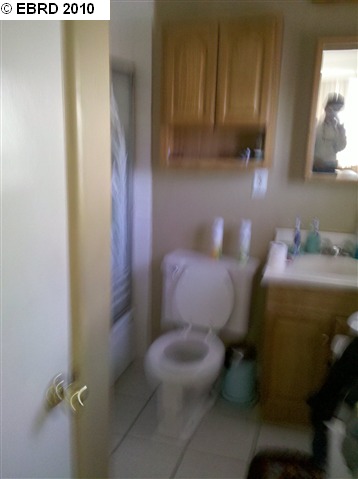 9960 MACARTHUR BLVD, OAKLAND, California 94605-4856, ,Comm Ri Multi-units 5+,For Sale,MACARTHUR BLVD,40483194