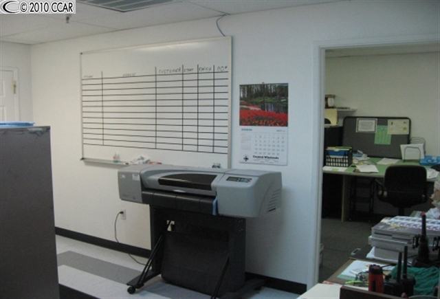 444 PRESTON CT, LIVERMORE, California 94551-9679, ,Comm Industrial For Lease,For Rent,PRESTON CT,40937160