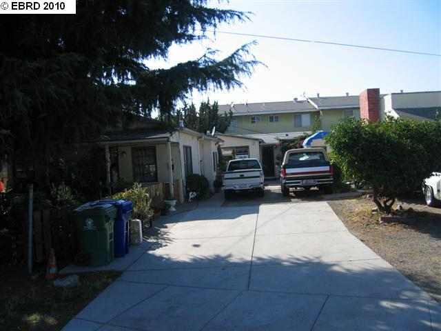 6 Railroad Av, RODEO, California 94547, ,Comm Ri Multi-units 5+,For Sale,Railroad Av,40495035