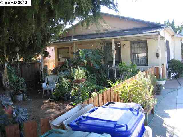 6 Railroad Av, RODEO, California 94547, ,Comm Ri Multi-units 5+,For Sale,Railroad Av,40495035