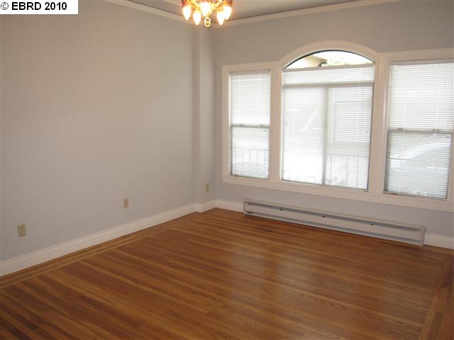 4423 Edgewood Avenue, OAKLAND, California 94606, ,Comm Ri Multi-units 5+,For Sale,Edgewood Avenue,40502149