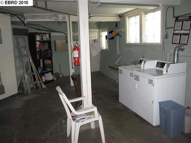 4423 Edgewood Avenue, OAKLAND, California 94606, ,Comm Ri Multi-units 5+,For Sale,Edgewood Avenue,40502149