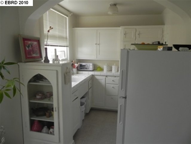 1143 MCKINLEY AVE, OAKLAND, California 94610-3908, ,Comm Ri Multi-units 5+,For Sale,MCKINLEY AVE,40502749