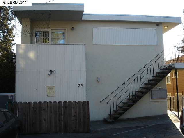 25 MOSS AVE, OAKLAND, California 94610-1314, ,Comm Ri Multi-units 5+,For Sale,MOSS AVE,40507274