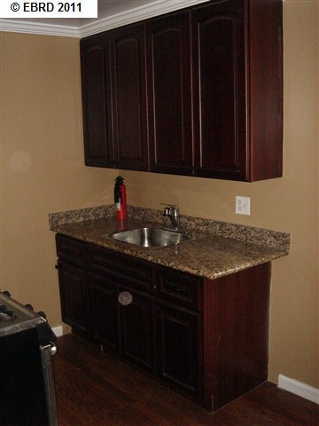 25 MOSS AVE, OAKLAND, California 94610-1314, ,Comm Ri Multi-units 5+,For Sale,MOSS AVE,40507274