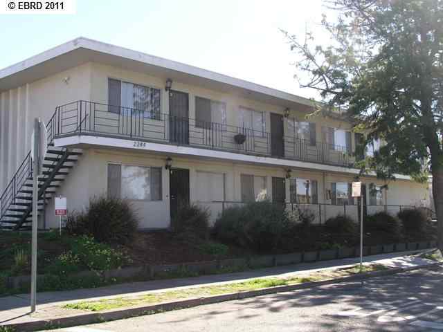 2244 12TH AVE, OAKLAND, California 94606-3148, ,Comm Ri Multi-units 5+,For Sale,12TH AVE,40508941