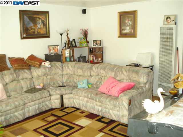 21825 Thelma Street, HAYWARD, California 94541, ,Comm Ri Multi-units 5+,For Sale,Thelma Street,40512694