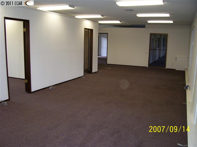 3330 CLAYTON RD, Suite F, CONCORD, California 94519-2836, ,Comm Industrial For Lease,For Rent,CLAYTON RD, Suite F,40937340